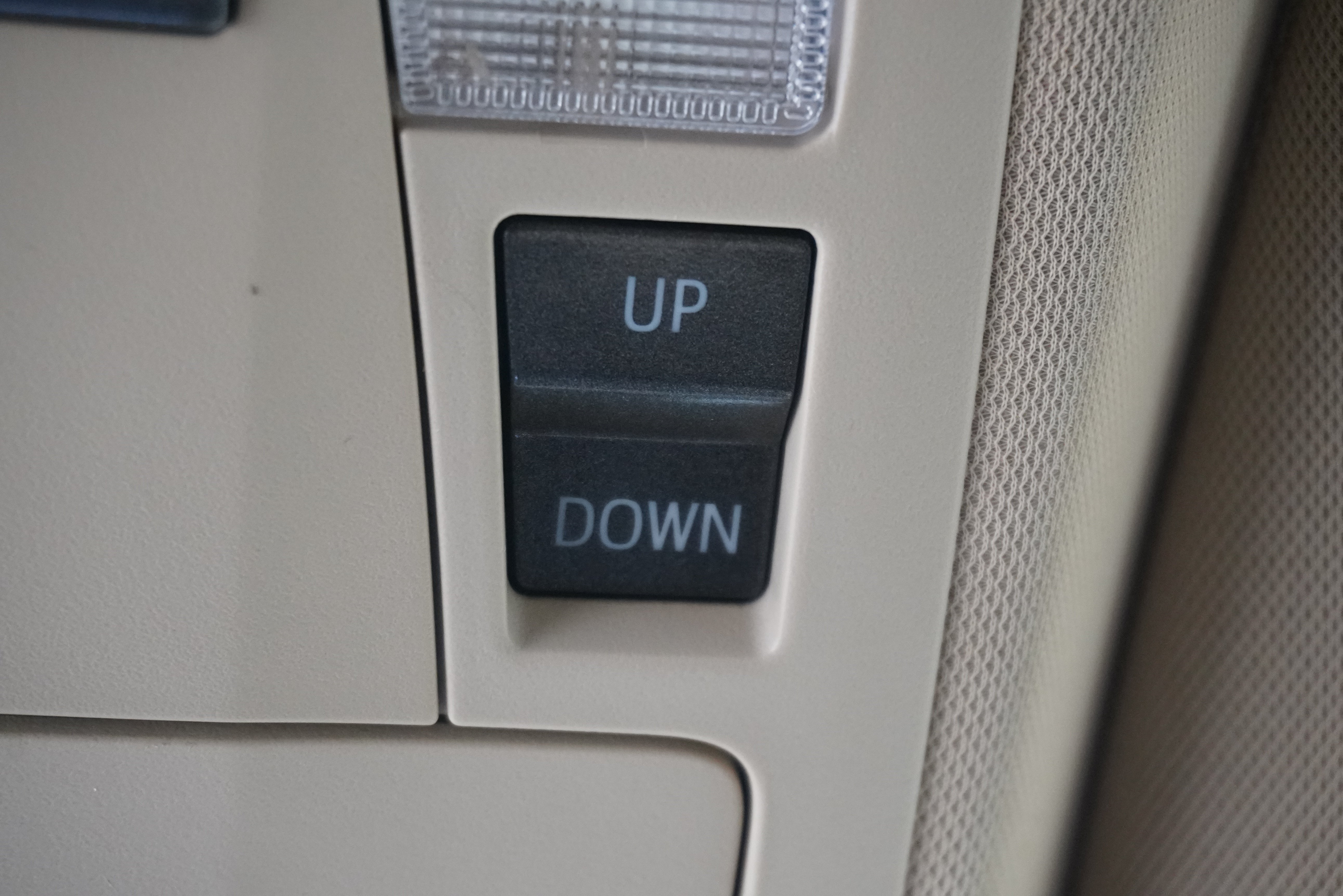 Used 2015 Toyota Avalon Limited w/ Technology Package FWD image 27