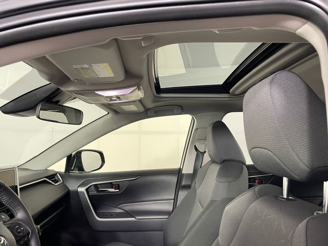 Used 2025 Toyota RAV4 XLE w/ Convenience Package image 11