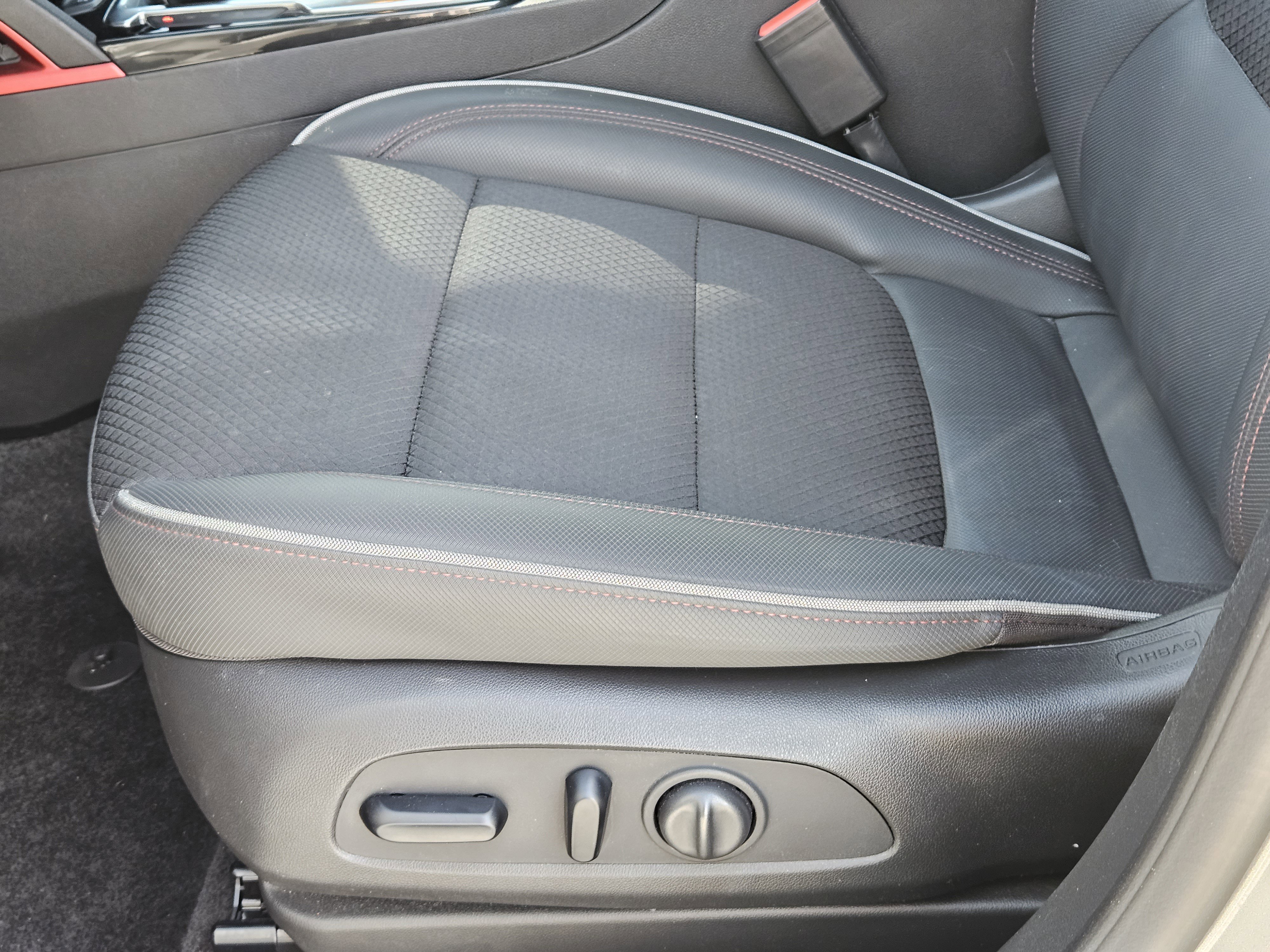 Used 2023 Chevrolet TrailBlazer RS w/ Convenience Package image 26