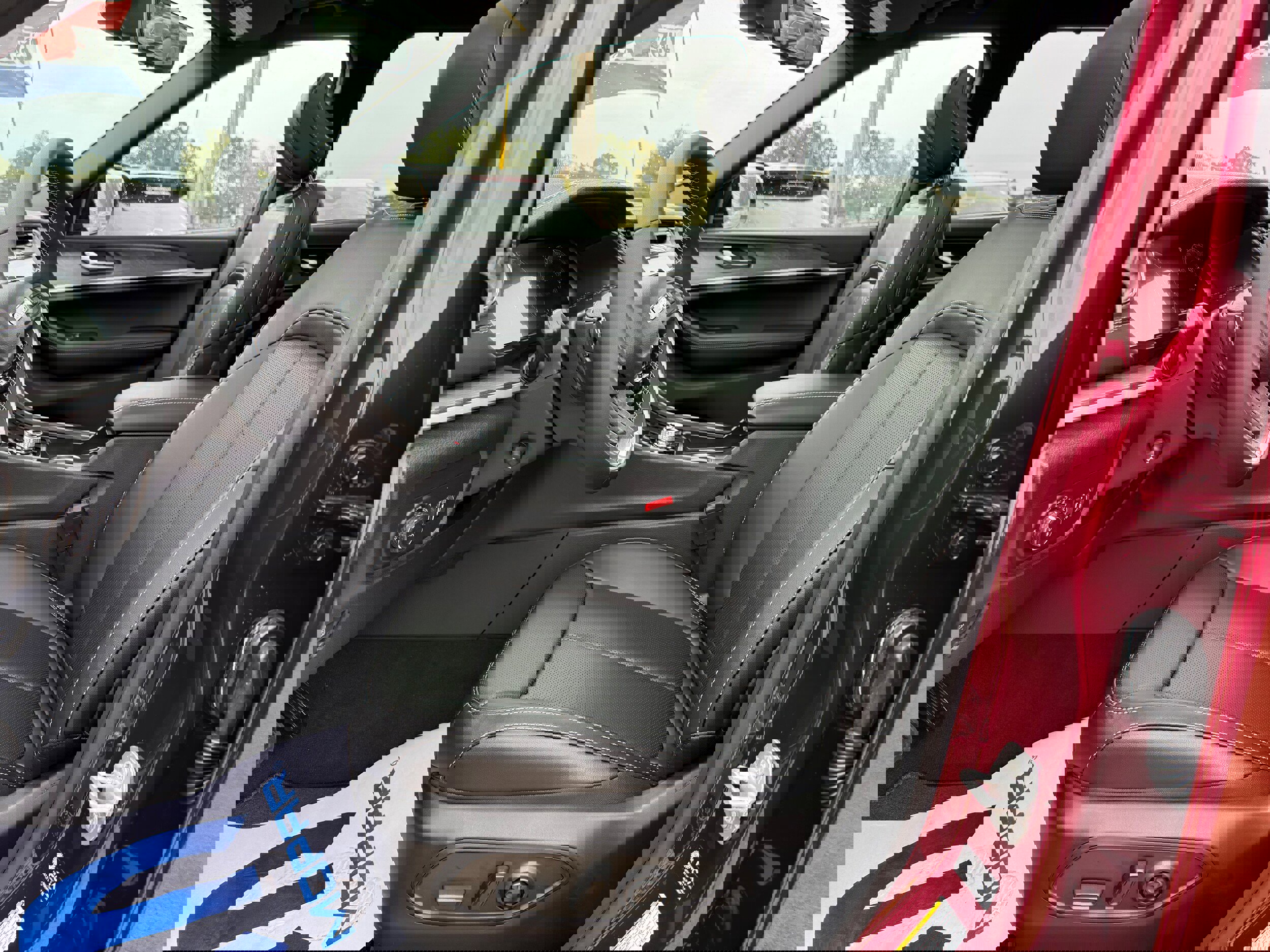 New 2025 Jeep Grand Cherokee L Limited w/ Luxury Tech Group II image 7