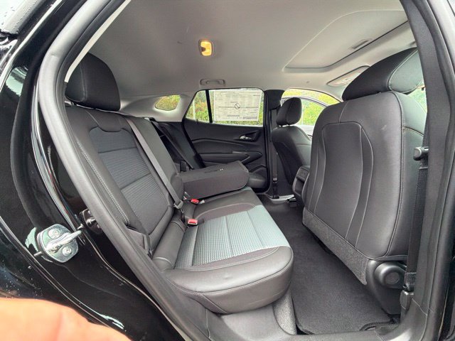 New 2026 Chevrolet Trax LT w/ Sunroof Package FWD image 23