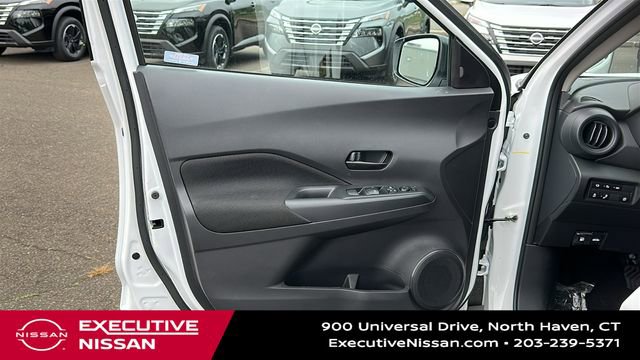 Used 2025 Nissan Kicks Play S FWD image 9