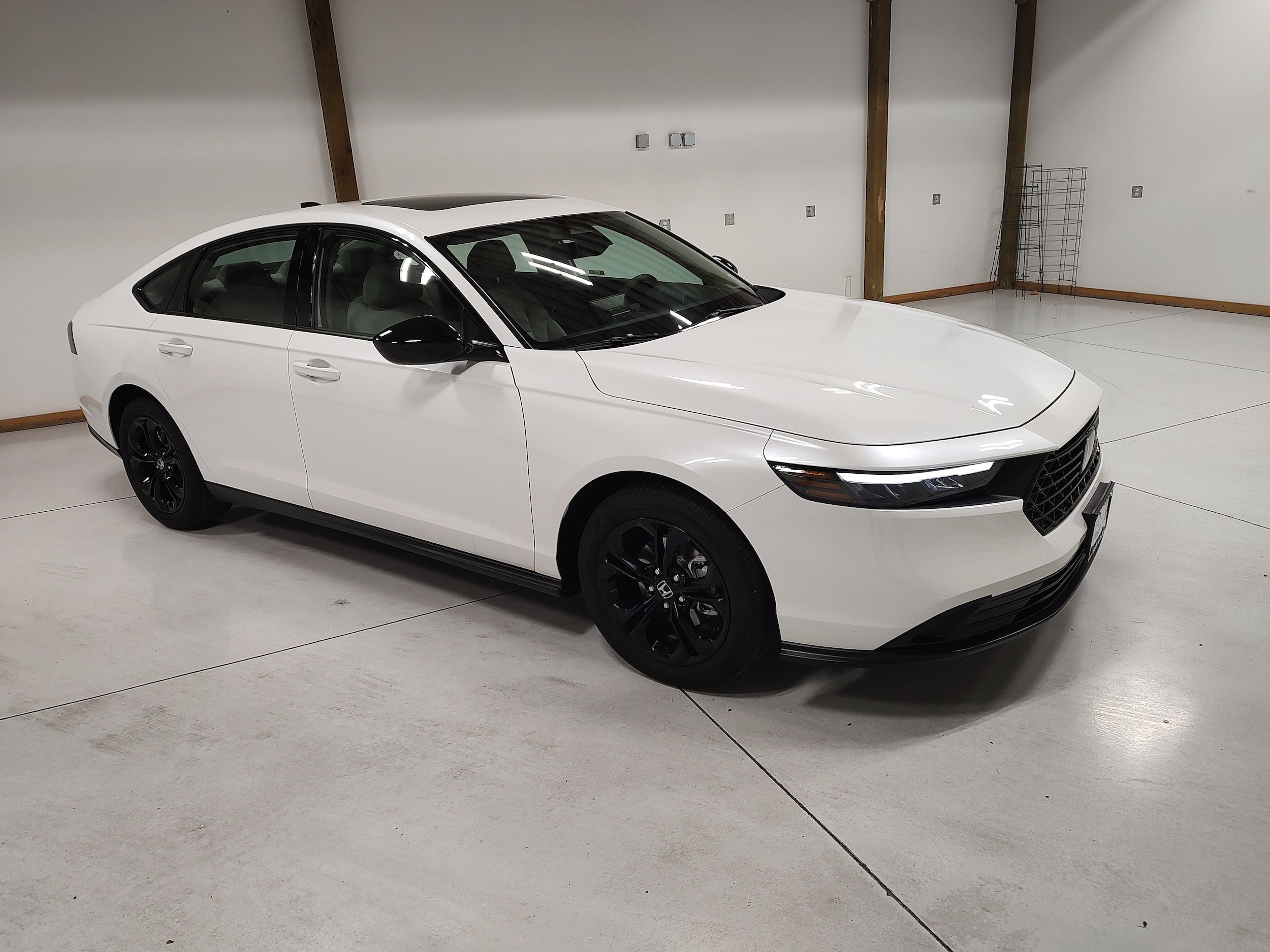 Used 2025 Honda Accord SE image 2