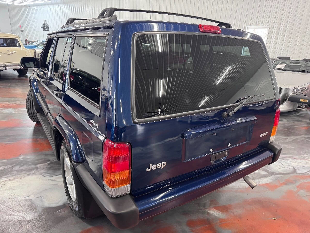 Used 2001 Jeep Cherokee Sport image 2