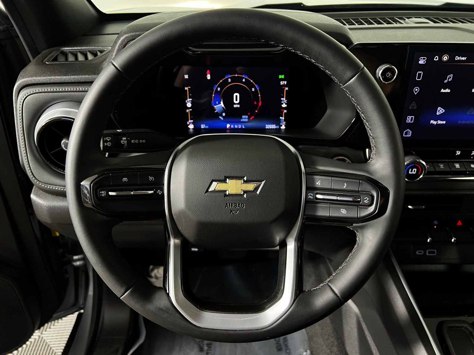 Used 2023 Chevrolet Colorado LT w/ LT Convenience Package RWD image 14