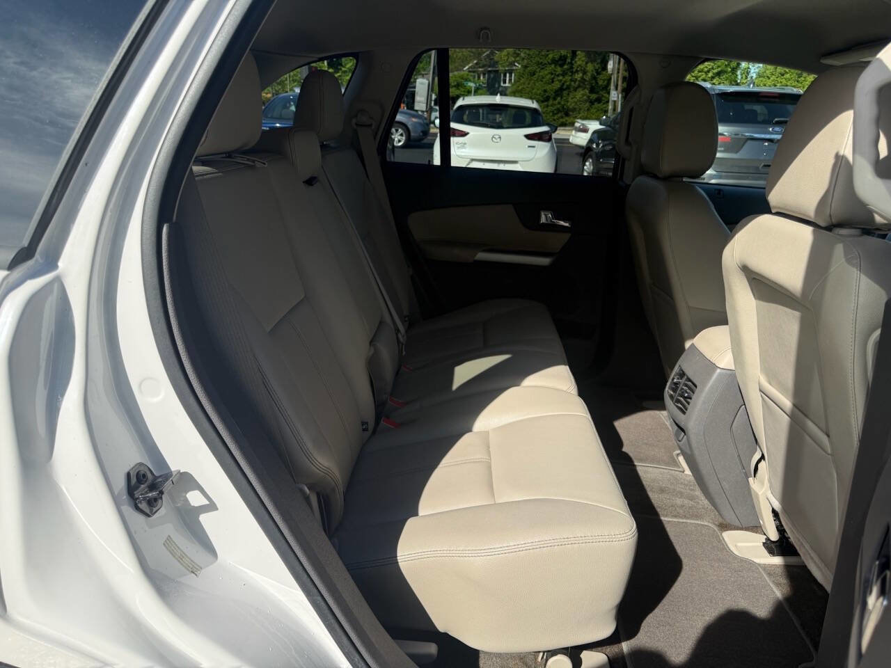 Used 2014 Ford Edge SEL w/ Equipment Group 205A FWD image 8