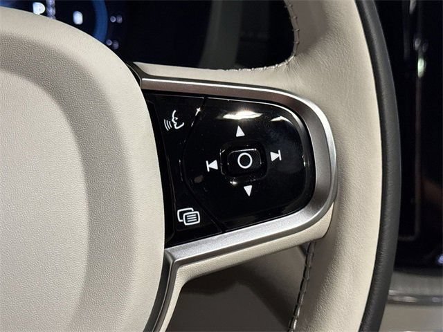 New 2025 Volvo XC60 B5 Ultra w/ Protection Package Premier AWD/4WD image 11