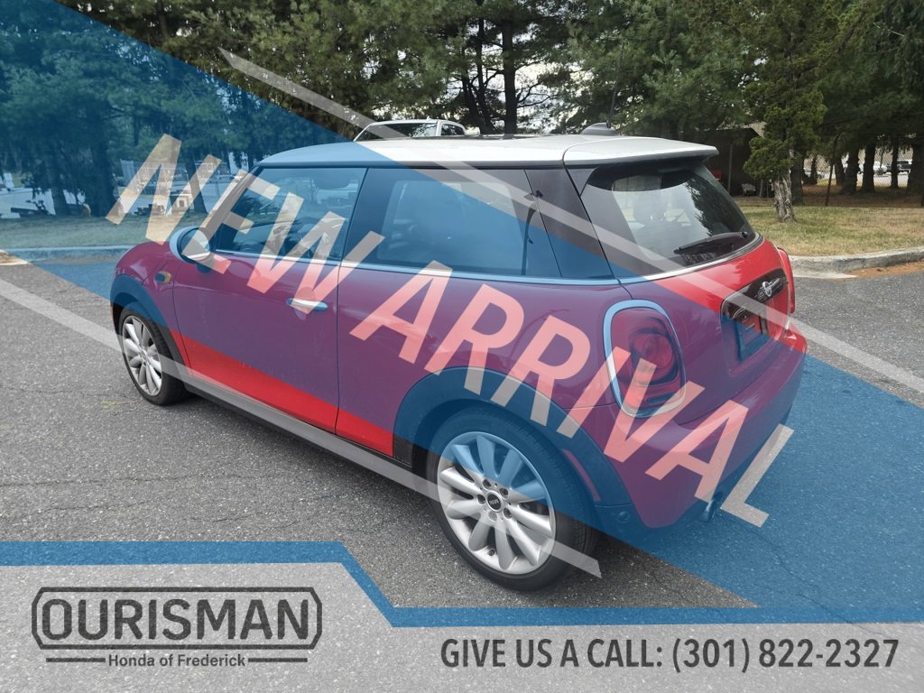 Used 2019 MINI Cooper 2-Door Hardtop image 6