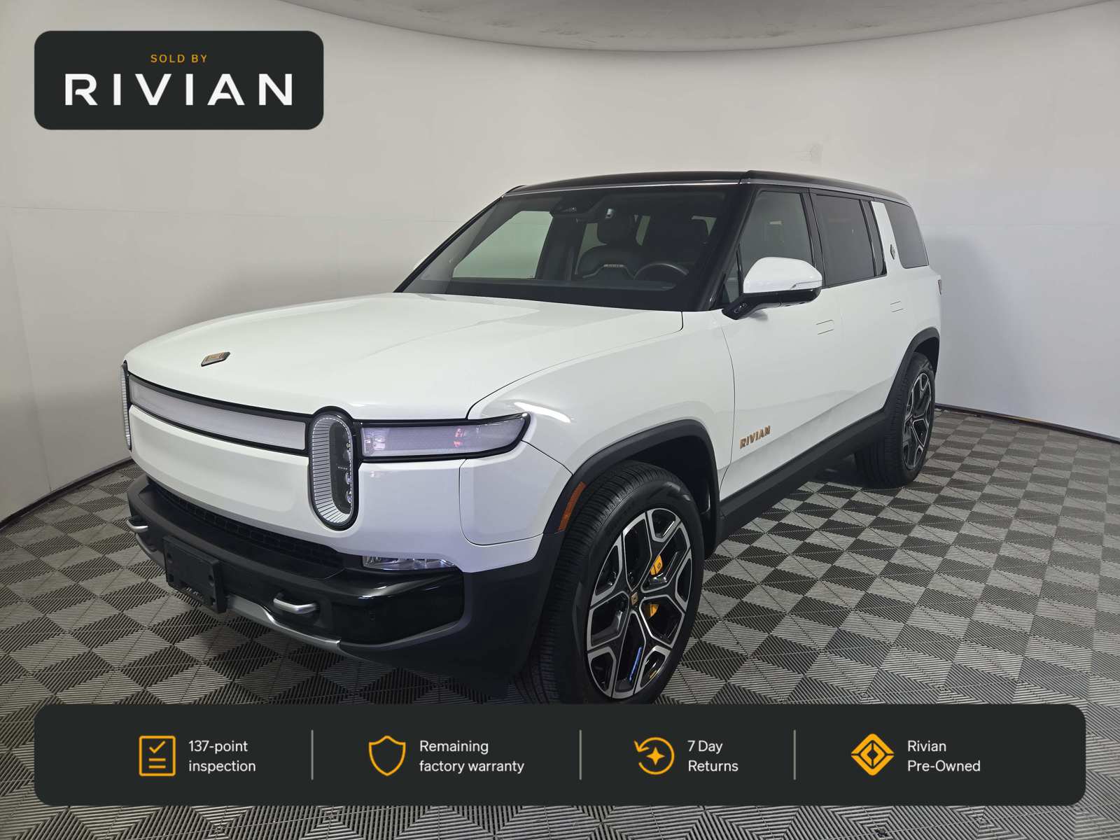 Used 2023 Rivian R1S Launch Edition Quad AWD/4WD image 1