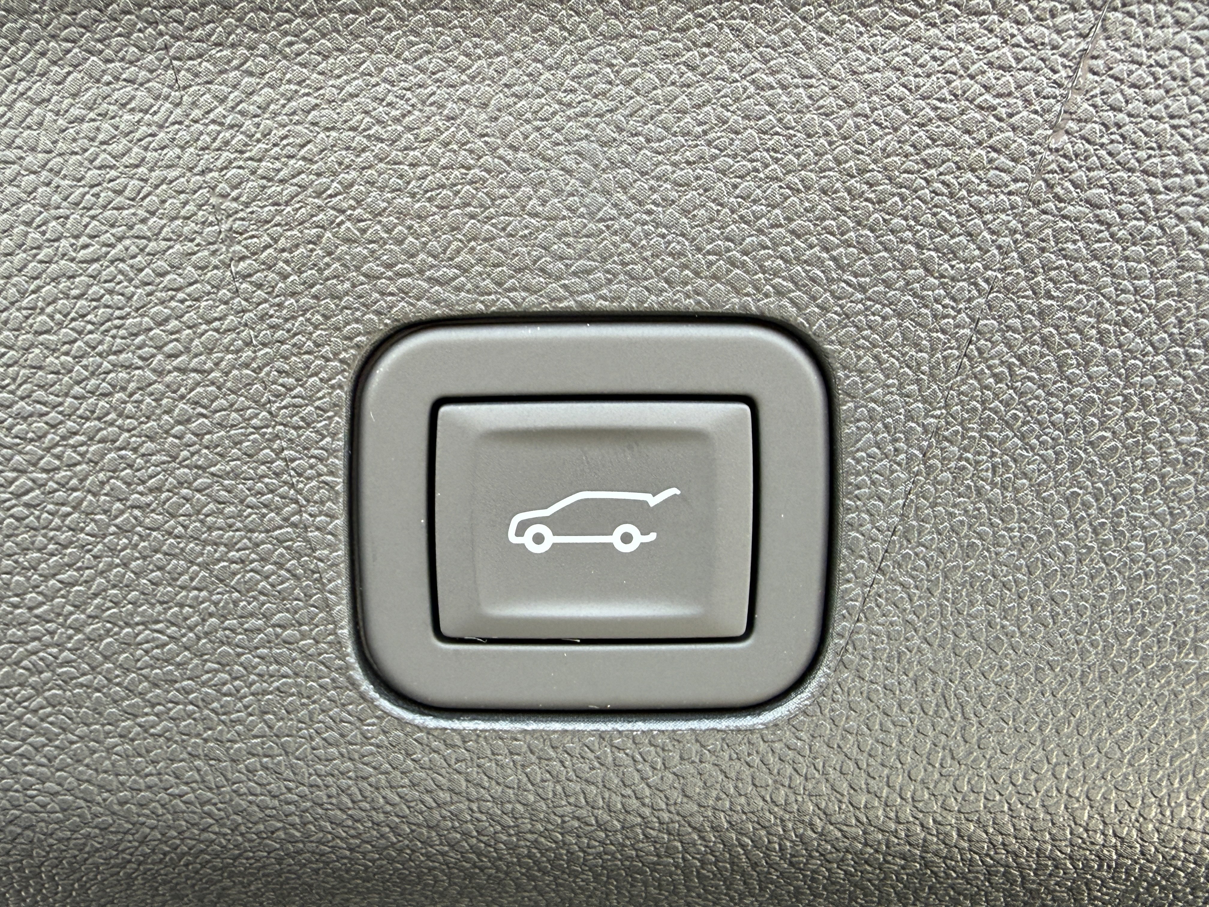 New 2026 GMC Yukon XL Elevation image 6