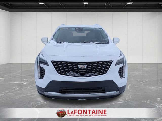 Used 2022 Cadillac XT4 Premium Luxury w/ Cold Weather Package image 8