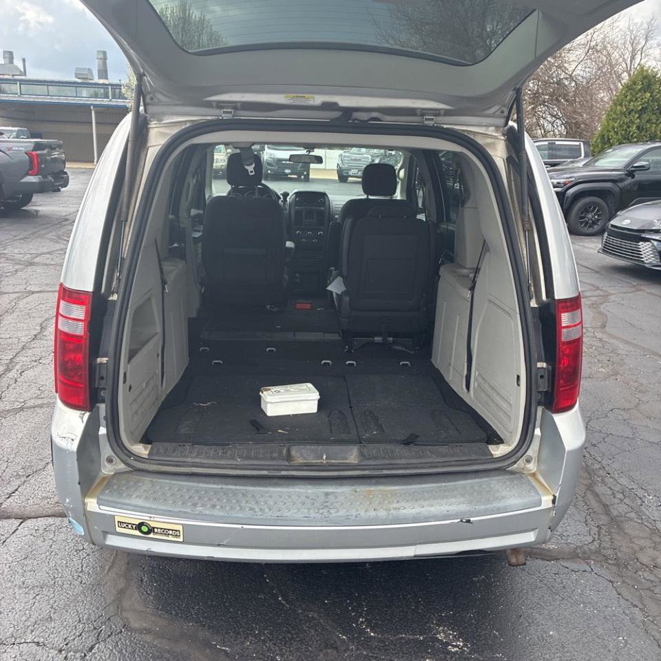 Used 2008 Dodge Grand Caravan SE image 15