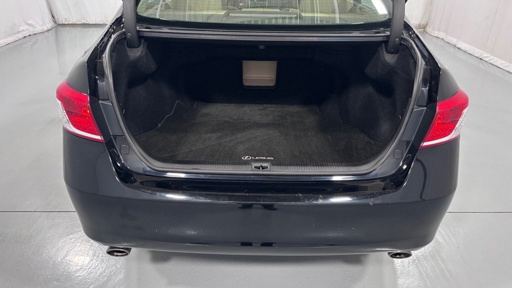 Used 2010 Lexus ES 350 w/ Preferred Accessory Package FWD image 29