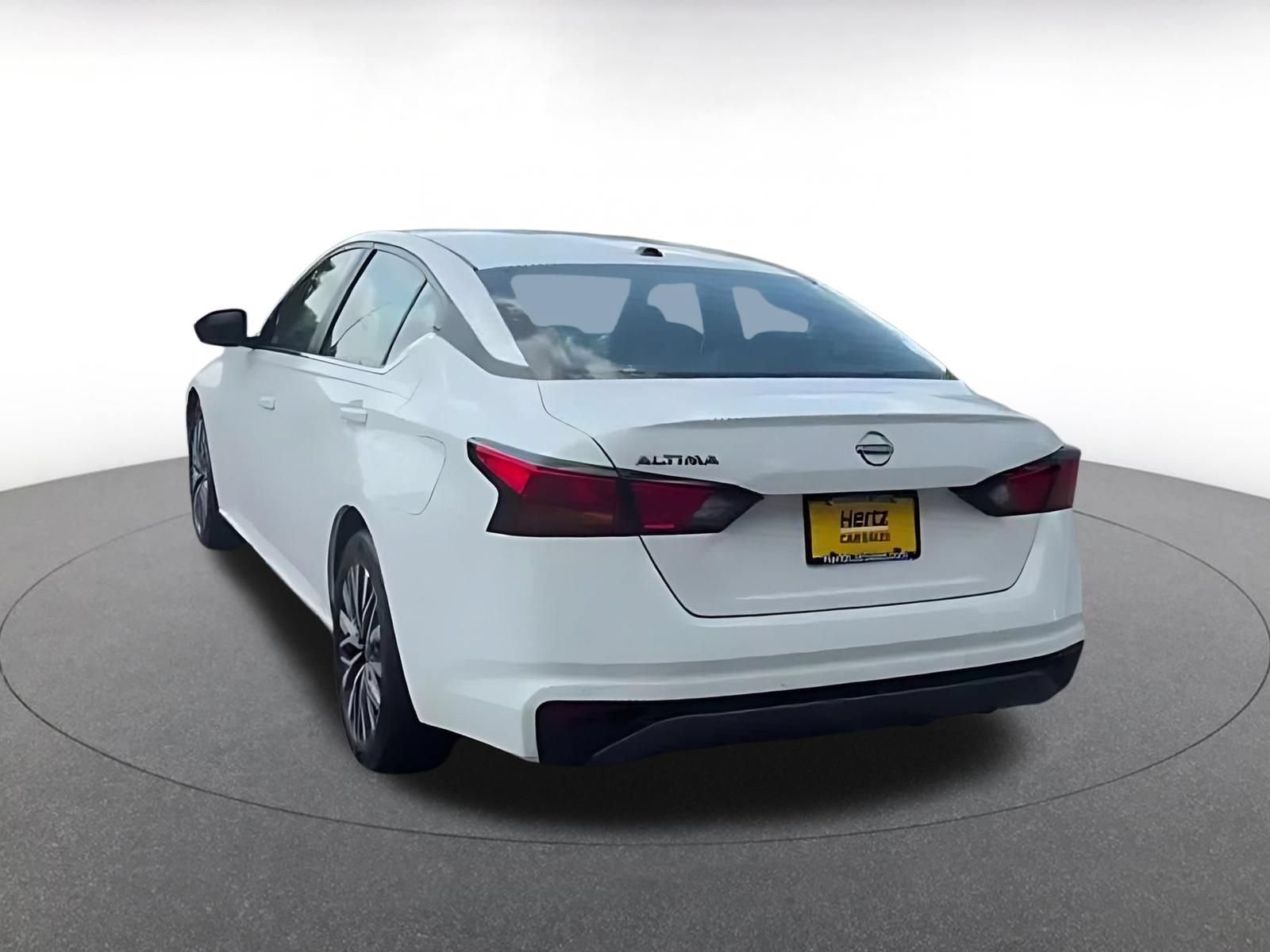 Used 2026 Nissan Altima 2.5 SV FWD image 11