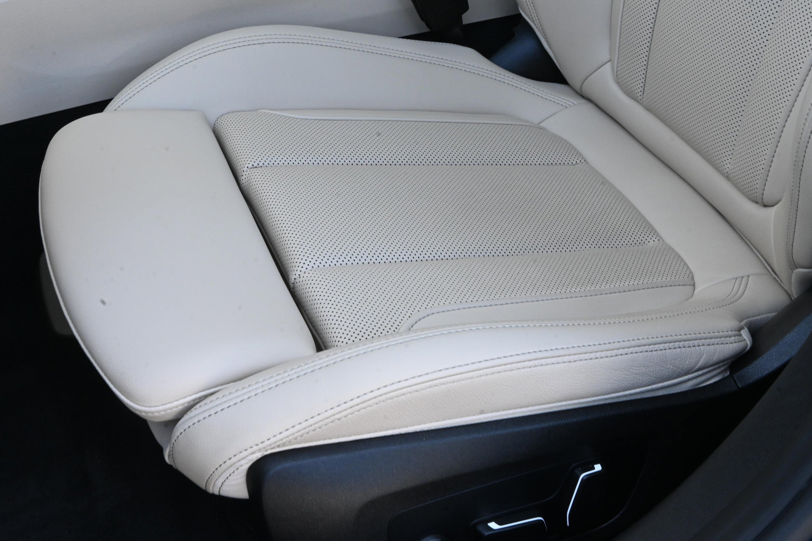 Certified 2025 BMW 330i Sedan image 28