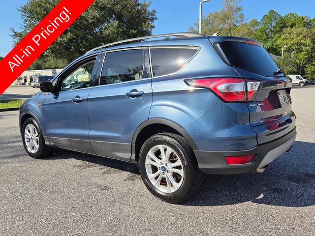Used 2018 Ford Escape SE w/ SE Sync 3 Package AWD/4WD image 3