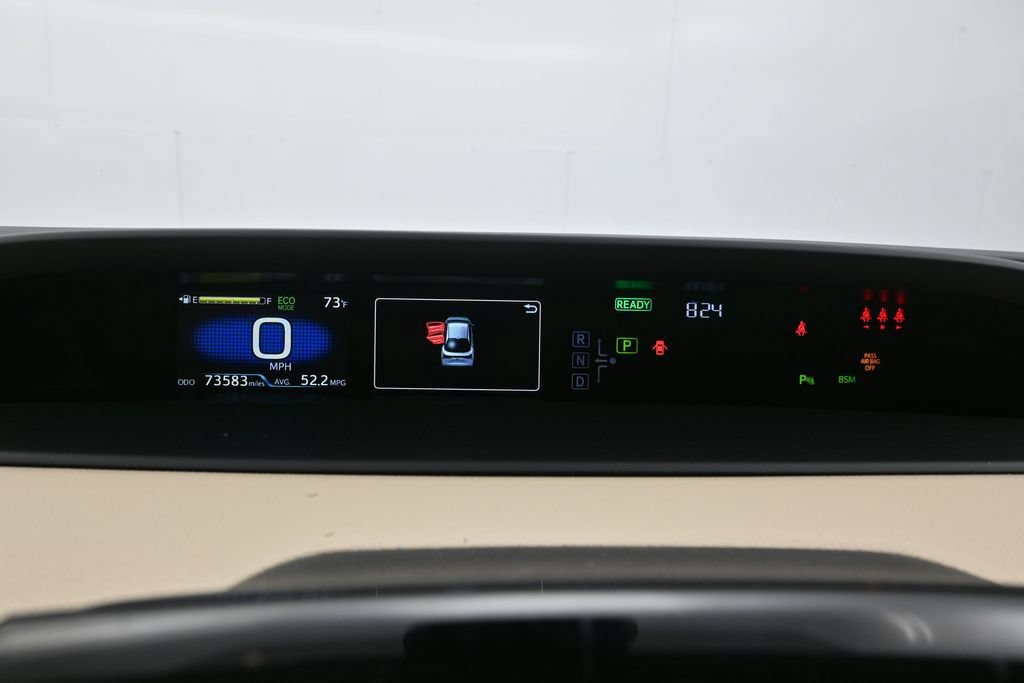 Used 2021 Toyota Prius LE FWD image 11