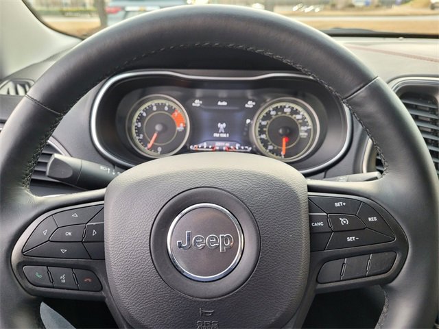 Used 2019 Jeep Cherokee Trailhawk image 31