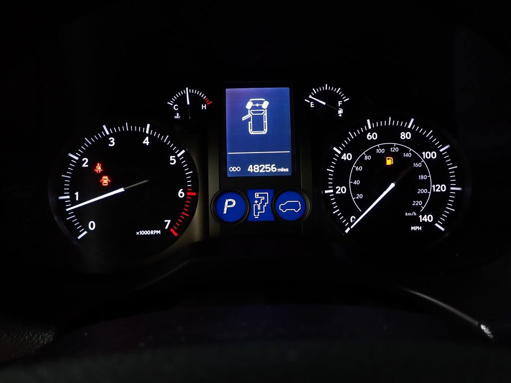 Used 2018 Lexus GX 460 w/ Preferred Accessory Package AWD/4WD image 28