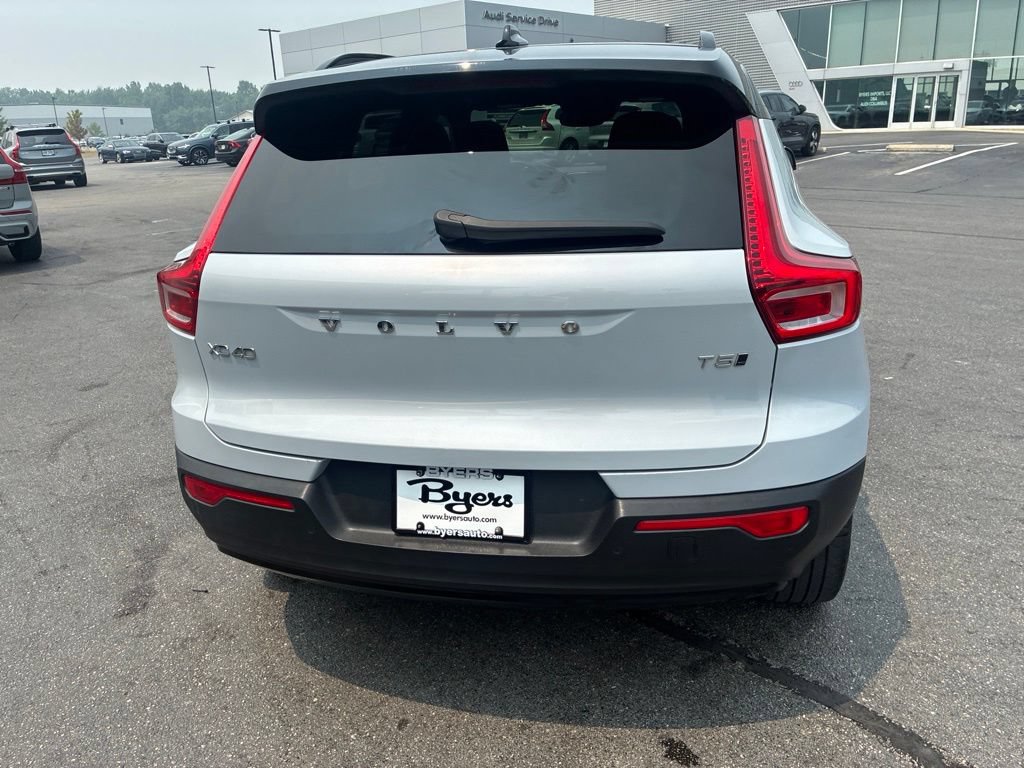 Used 2021 Volvo XC40 T5 R-Design w/ Climate Package AWD/4WD image 5