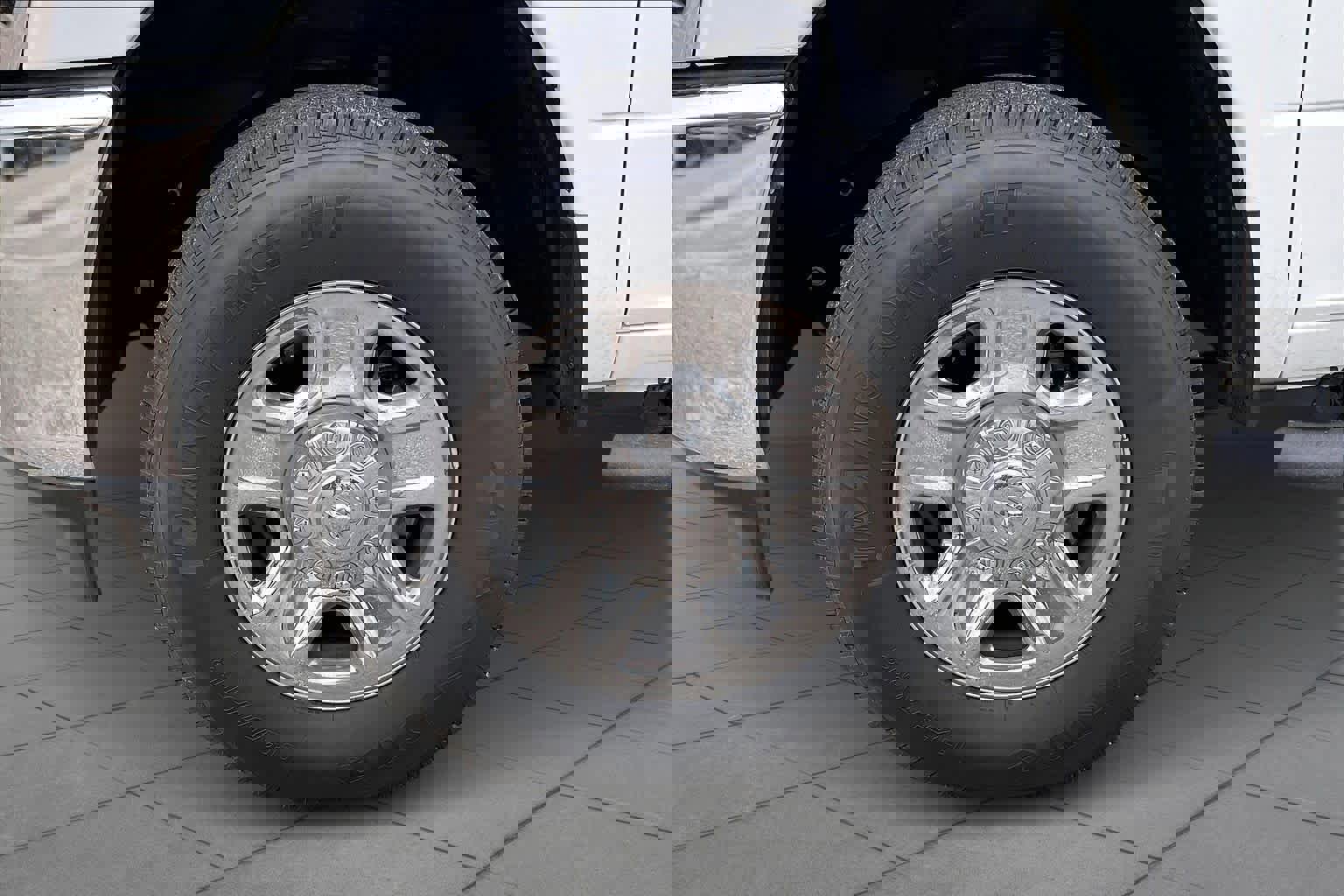 Used 2024 RAM 3500 Tradesman w/ Chrome Appearance Group image 10