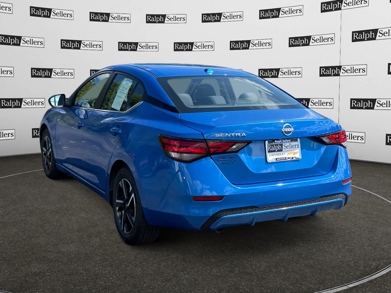 Used 2025 Nissan Sentra SV FWD image 4