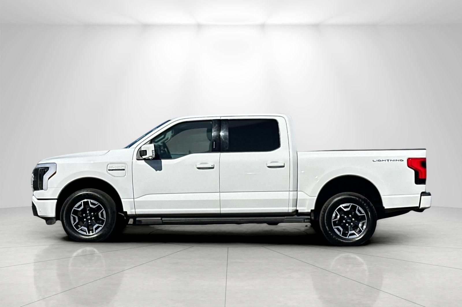Used 2023 Ford F150 Lightning XLT AWD/4WD image 6