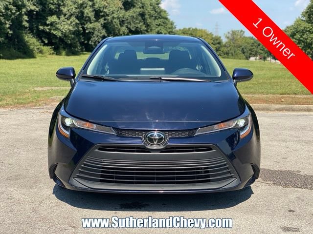 Used 2025 Toyota Corolla LE FWD image 2
