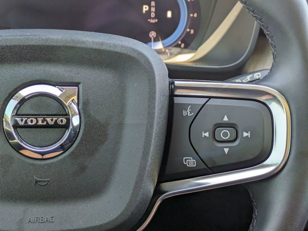 Used 2023 Volvo XC40 B5 Plus w/ Driver Assist Package image 20