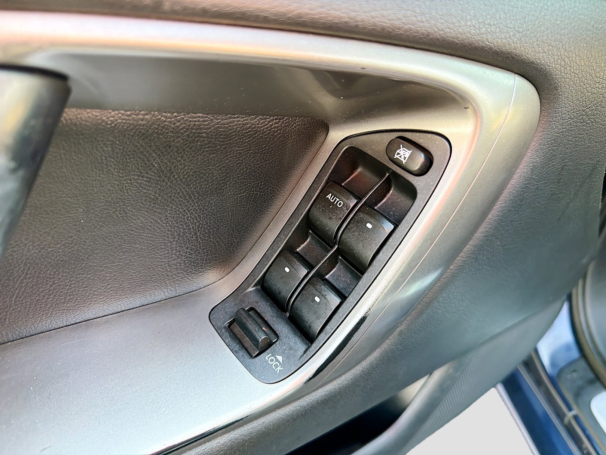 Used 2005 Subaru Legacy 2.5GT Limited image 7