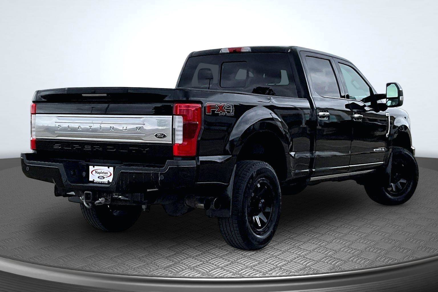 Used 2018 Ford F350 Platinum w/ Platinum Ultimate Package AWD/4WD image 2