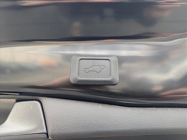 New 2025 Toyota RAV4 XLE Premium image 9