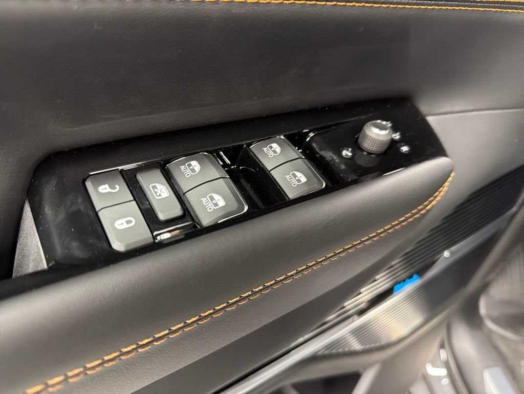 New 2026 Jeep Grand Wagoneer Summit AWD/4WD image 22