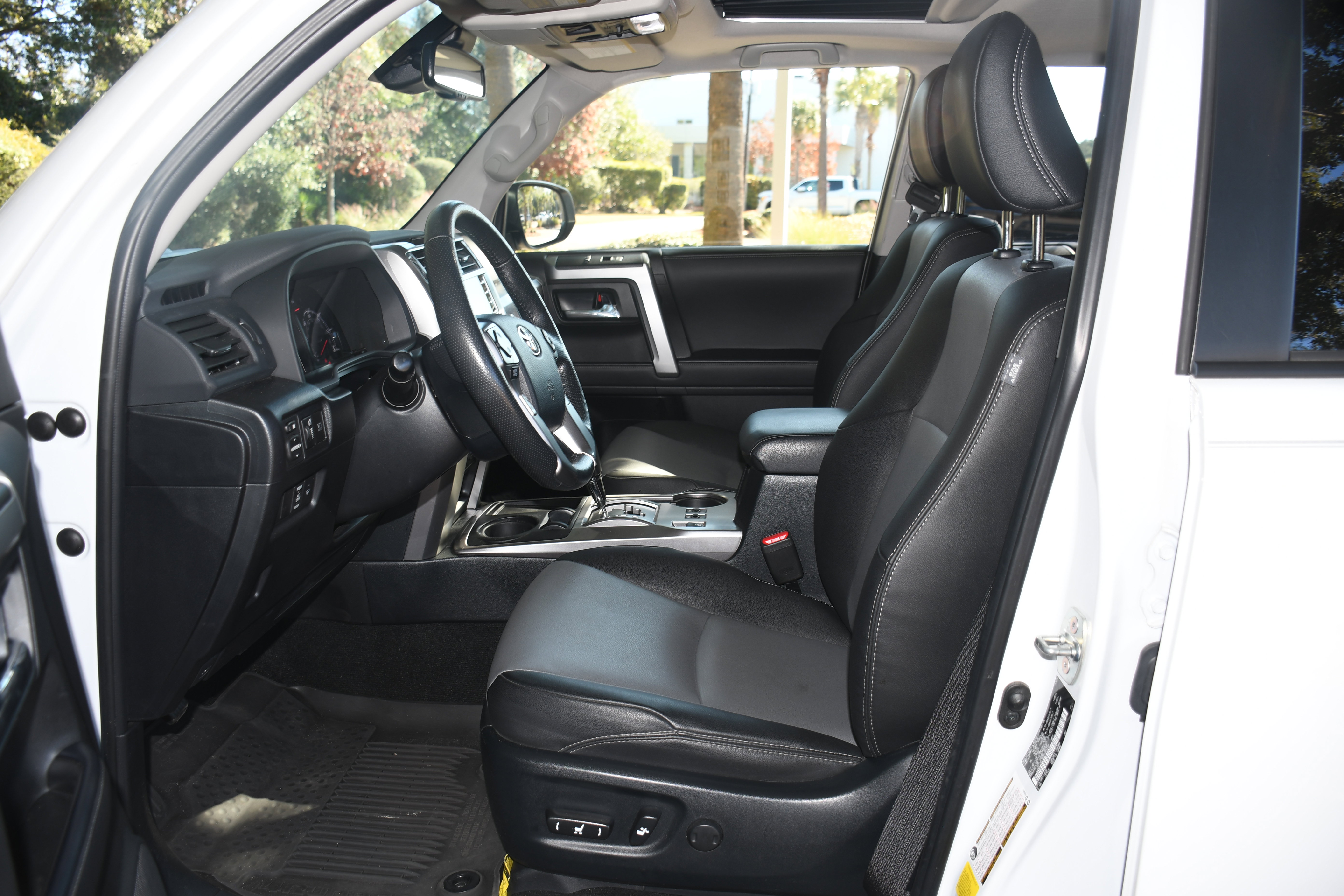 Certified 2024 Toyota 4Runner SR5 Premium image 8