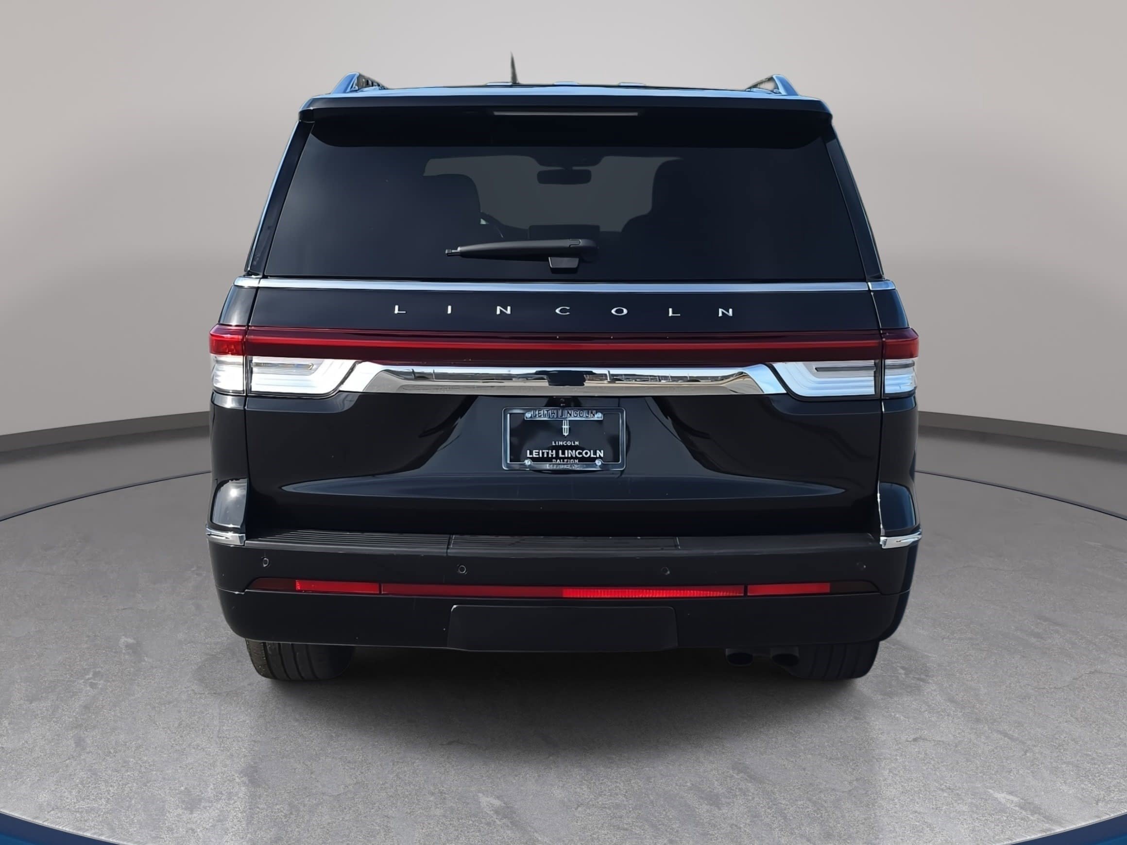 Certified 2024 Lincoln Navigator Reserve image 6