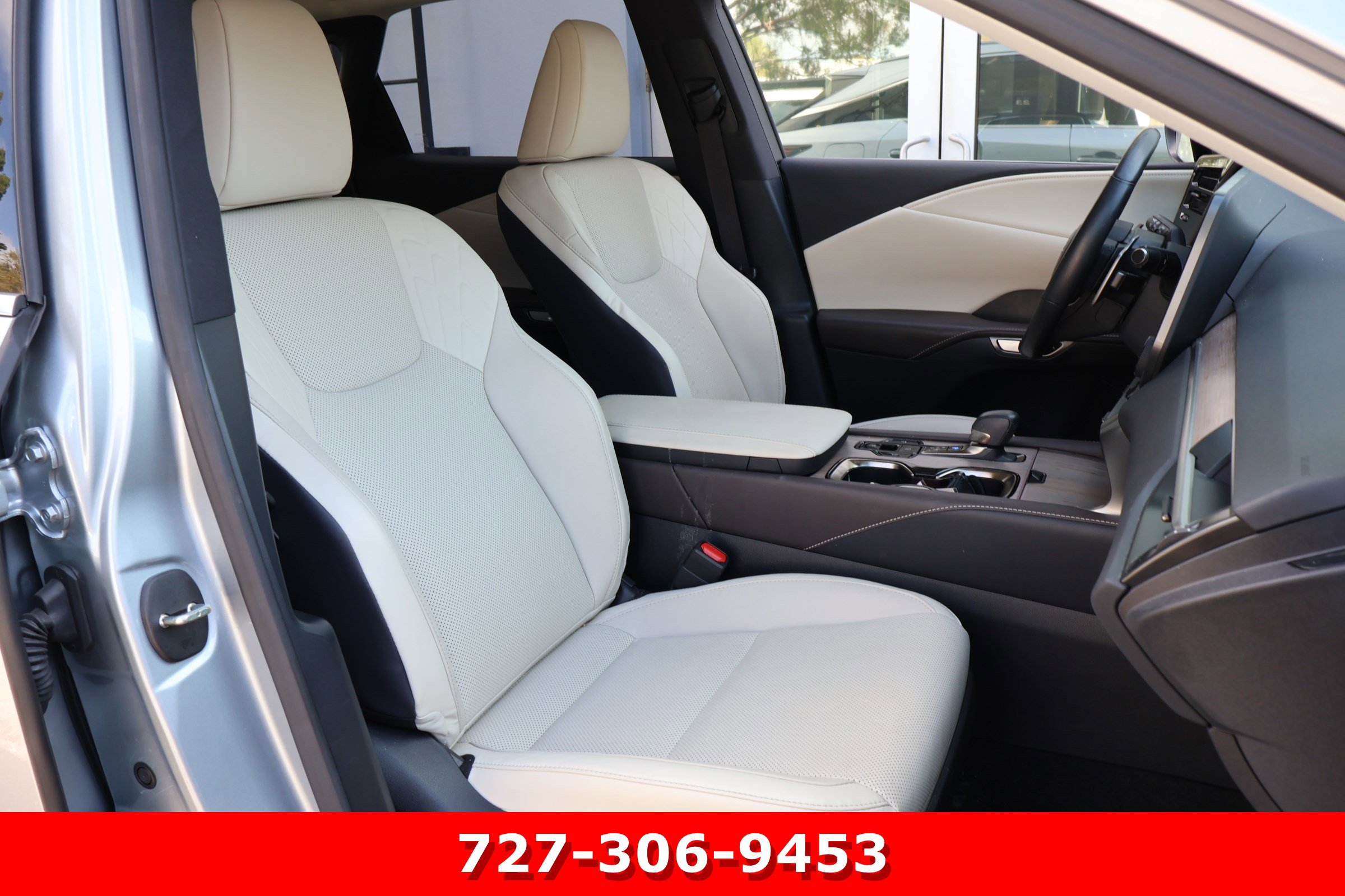 Used 2024 Lexus RX 350 Premium w/ Accessory Package (Z1) image 22