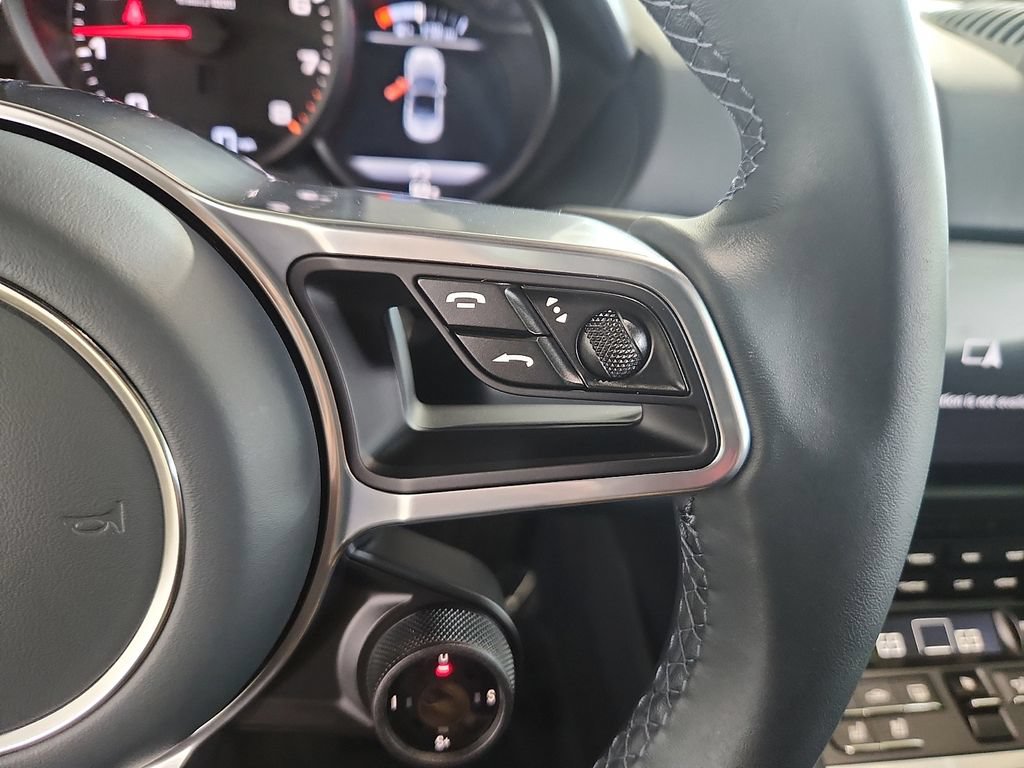 Certified 2025 Porsche 718 Boxster RWD image 18