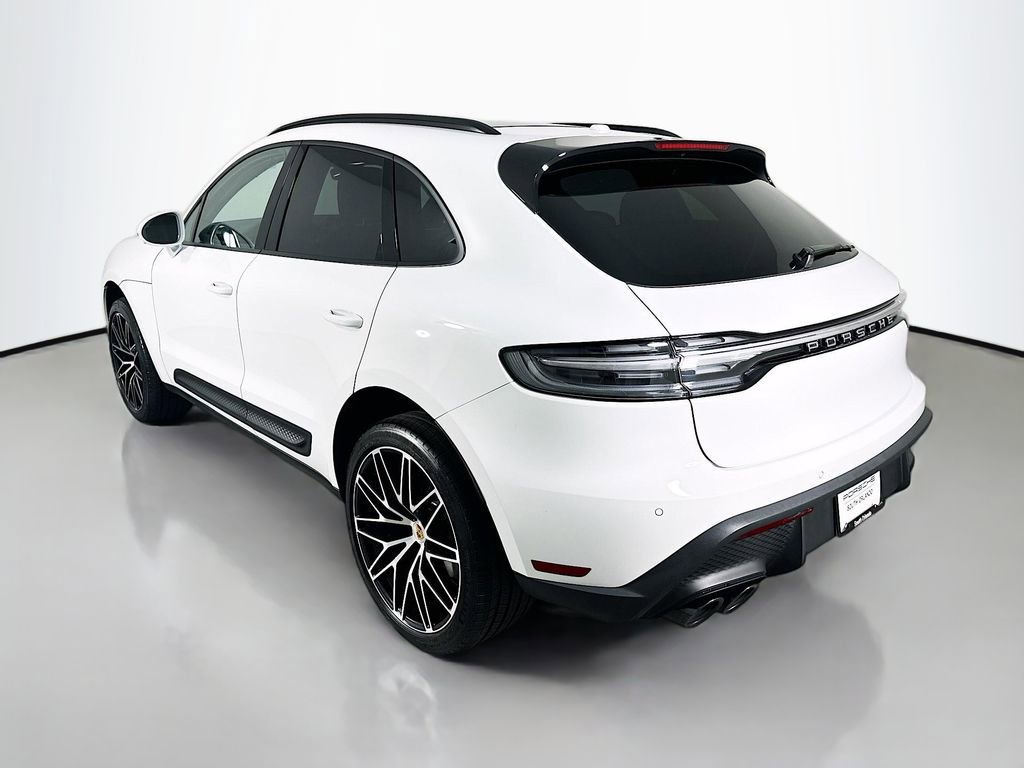 New 2025 Porsche Macan image 3
