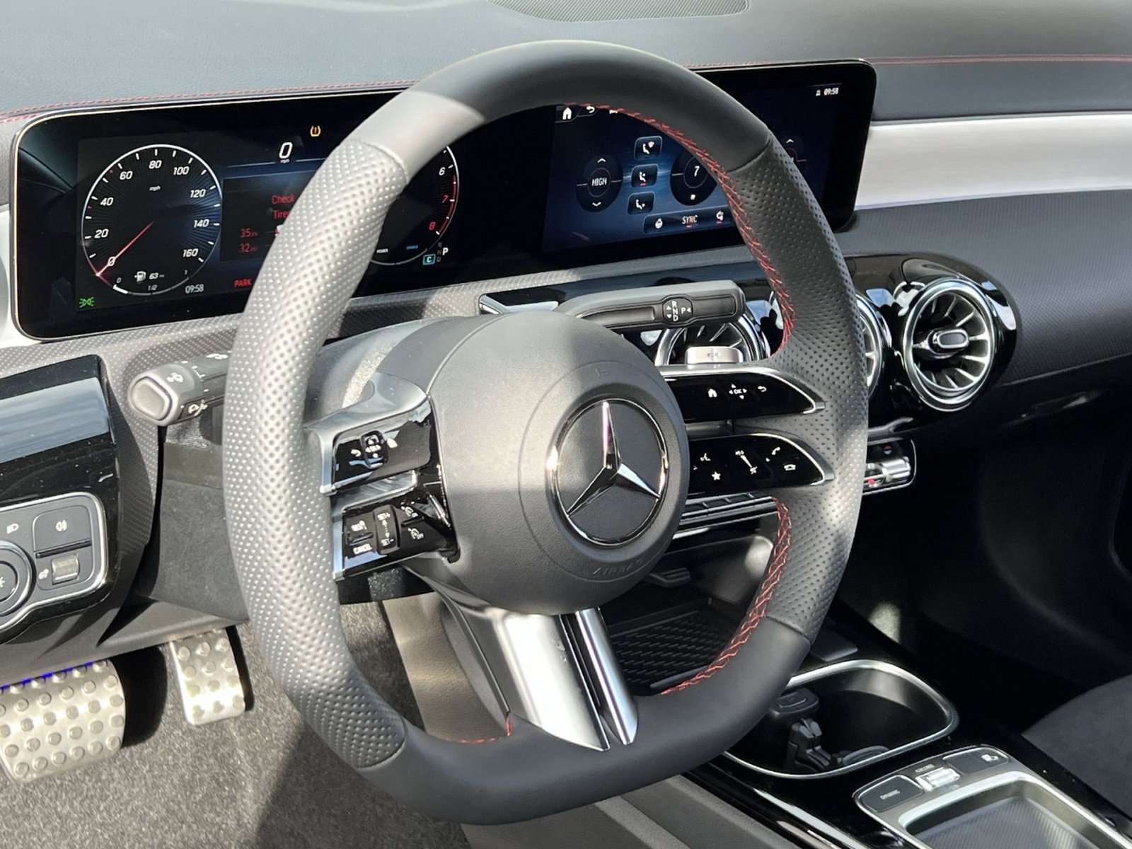 New 2026 Mercedes-Benz CLA 250 4MATIC image 14