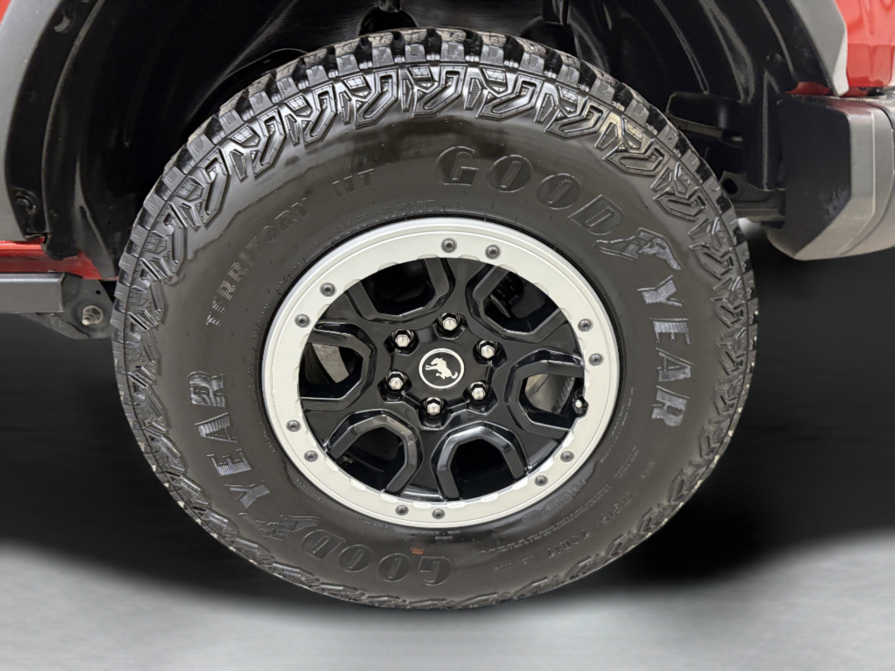 Used 2023 Ford Bronco Badlands image 7