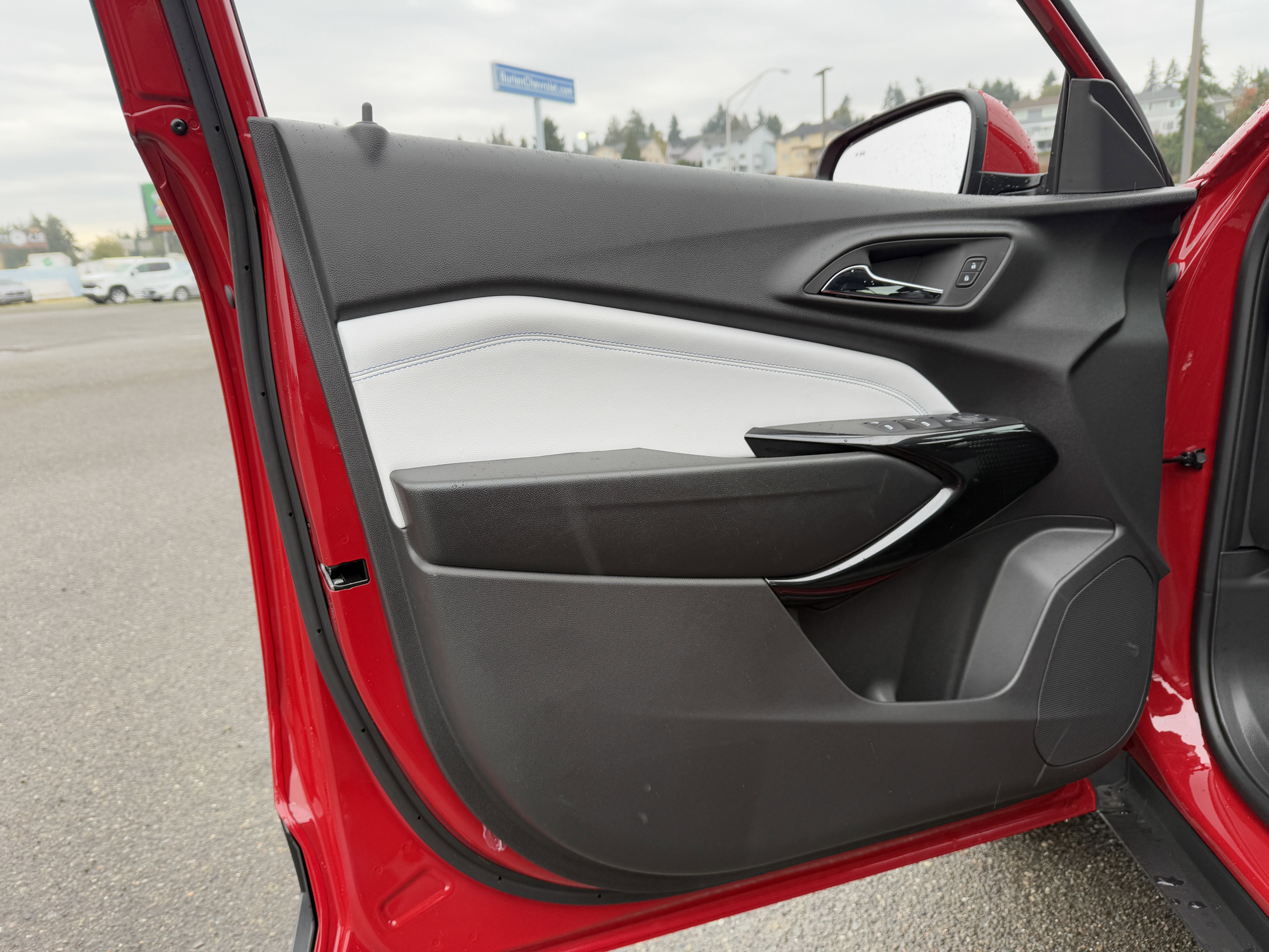 New 2026 Chevrolet Trax LT w/ Driver Confidence Package image 10