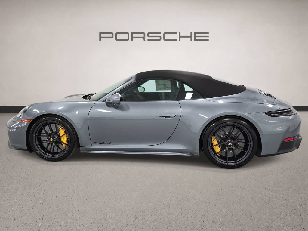 New 2026 Porsche 911 Carrera GTS RWD image 2