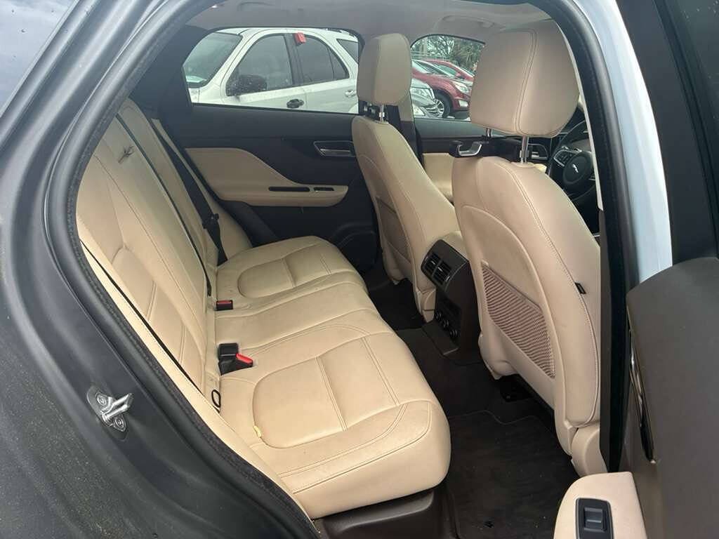 Used 2019 Jaguar F-PACE Prestige AWD/4WD image 13