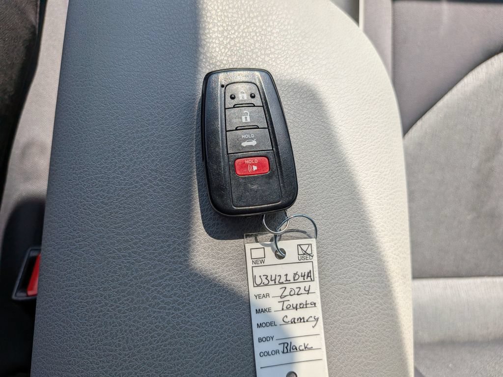 Used 2024 Toyota Camry LE w/ Convenience Package FWD image 31