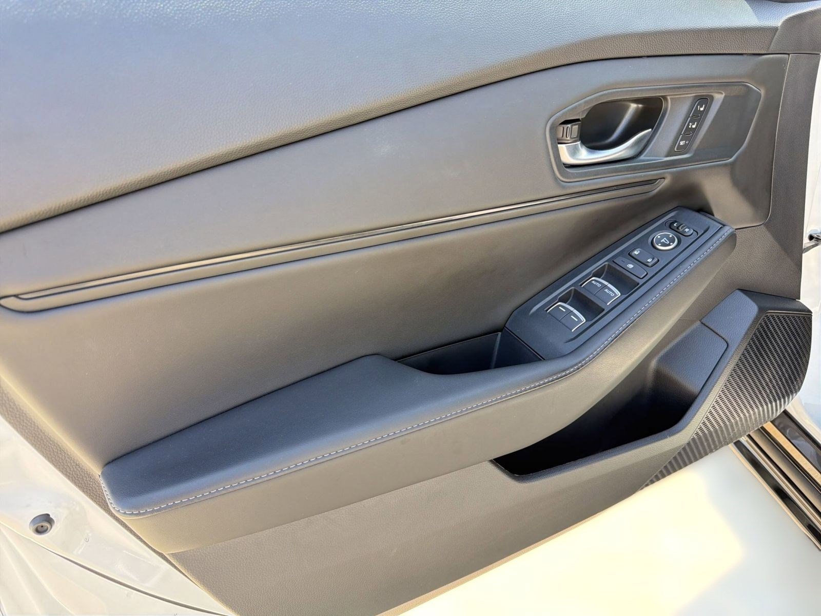 Used 2024 Honda Accord Sport image 12