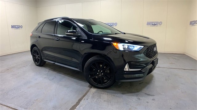 Used 2020 Ford Edge ST-Line w/ Cold Weather Package