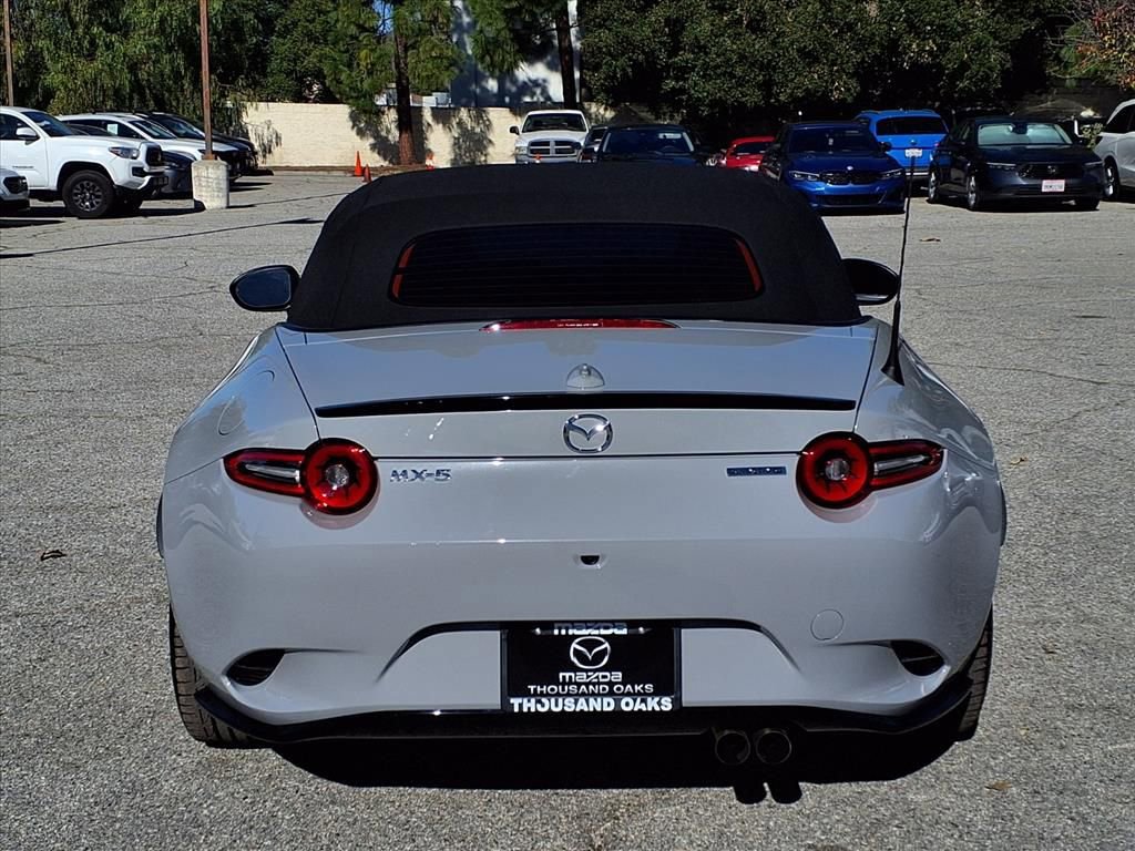 Certified 2024 MAZDA MX-5 Miata Club w/ Appearance Package image 20