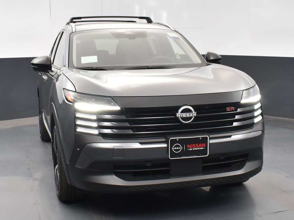 New 2026 Nissan Kicks SR w/ Cold Weather Package image 2