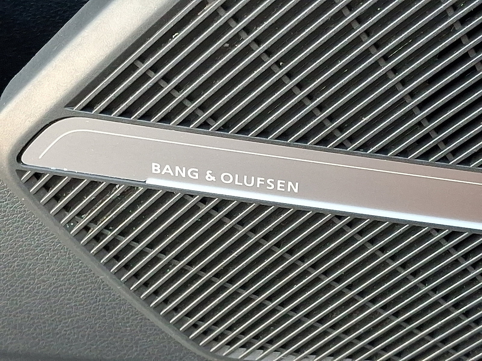 Certified 2025 Audi Q5 2.0T Premium Plus image 28