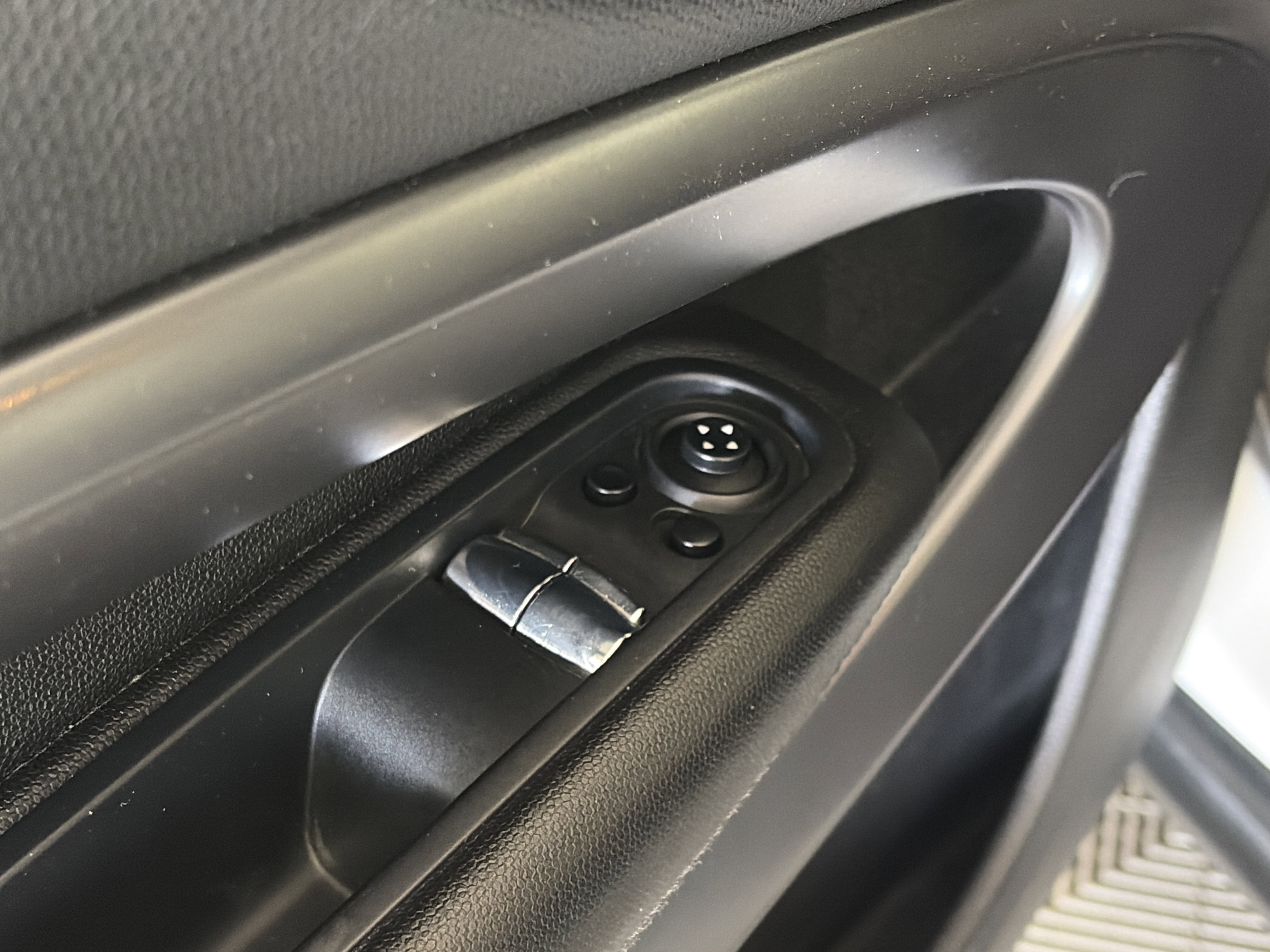 Used 2014 MINI Cooper Paceman S image 15